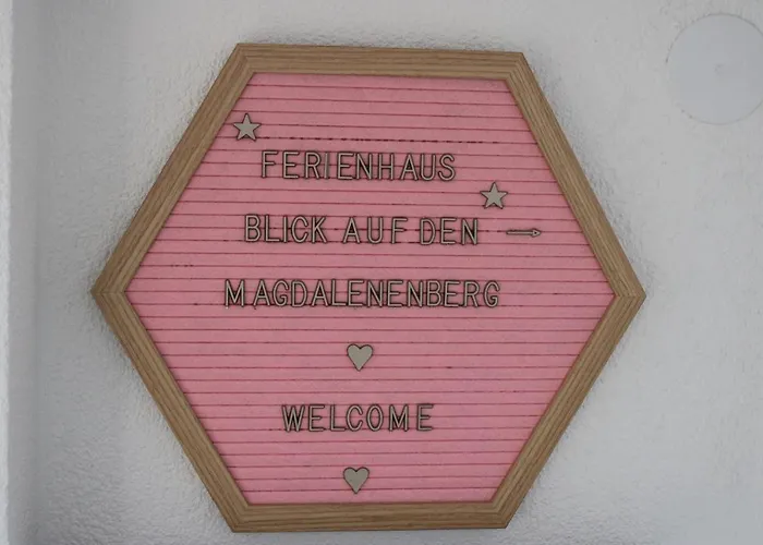 Blick Auf Den Magdalenenberg